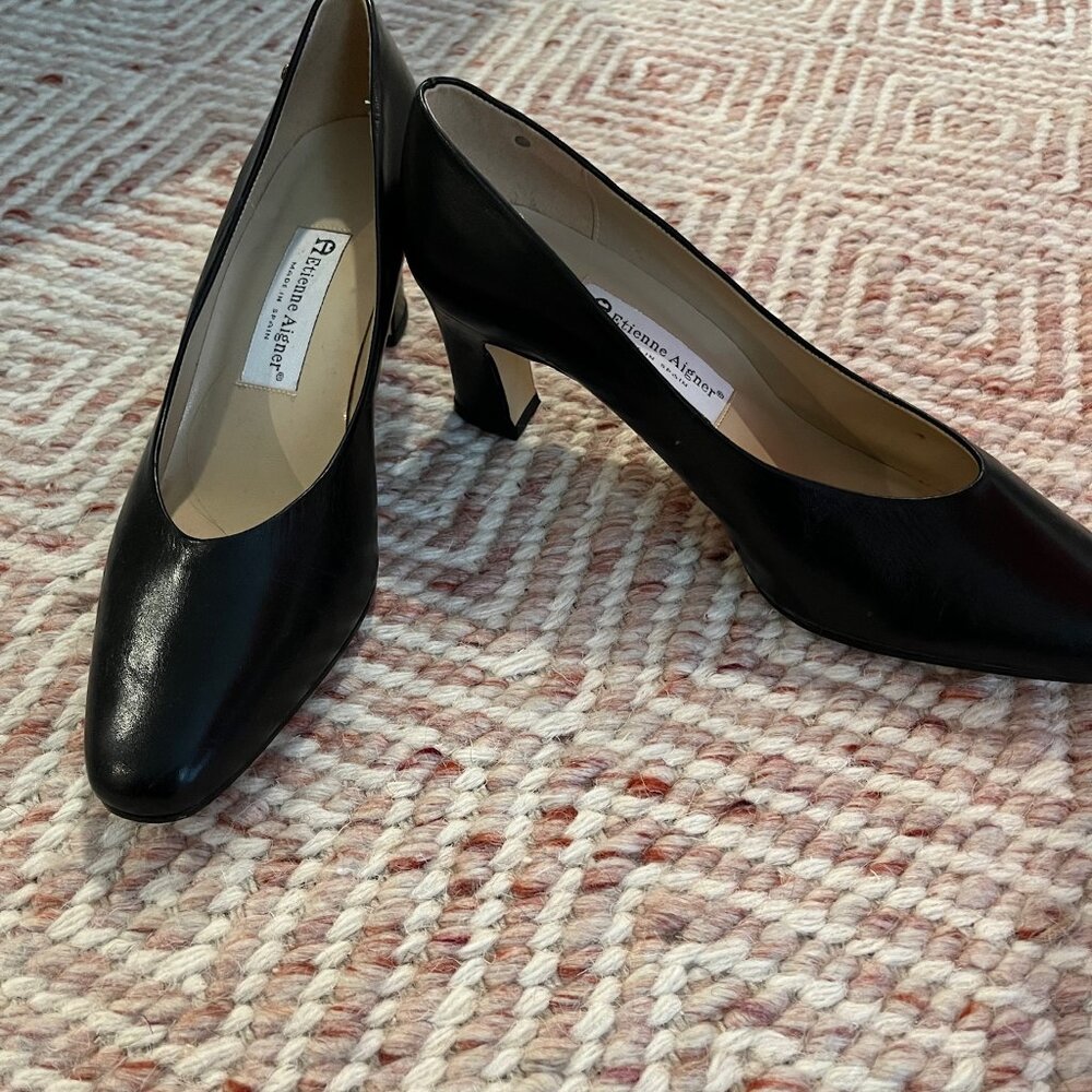 Vintage Etienne Aigner Black Pumps